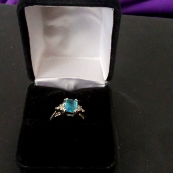 Blue ring - Picture 1 of 3